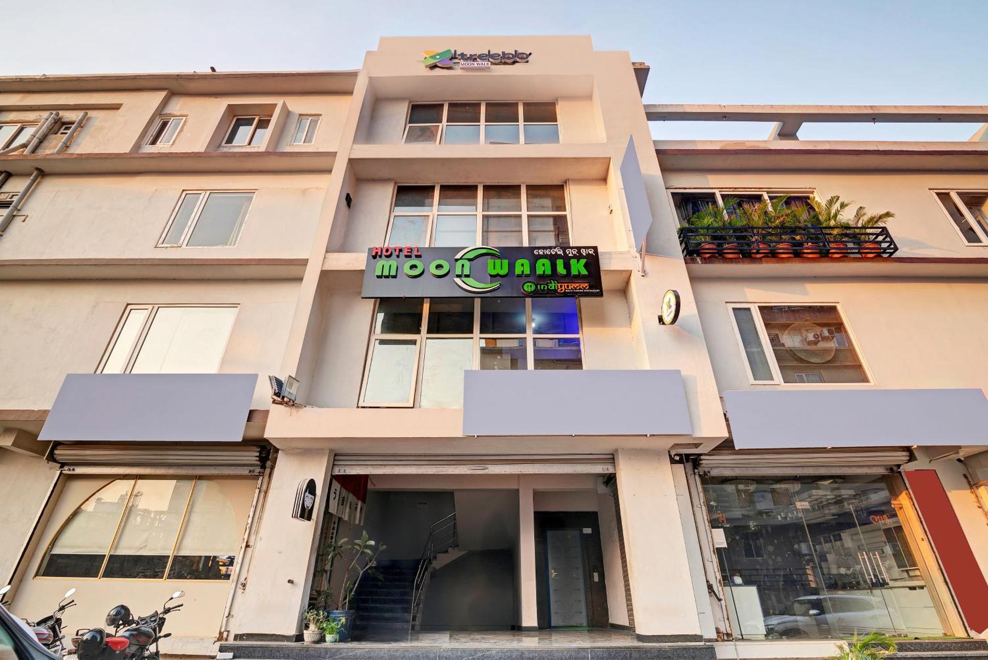 Treebo Moon Waalk Hotel Bhubaneswar Exterior photo