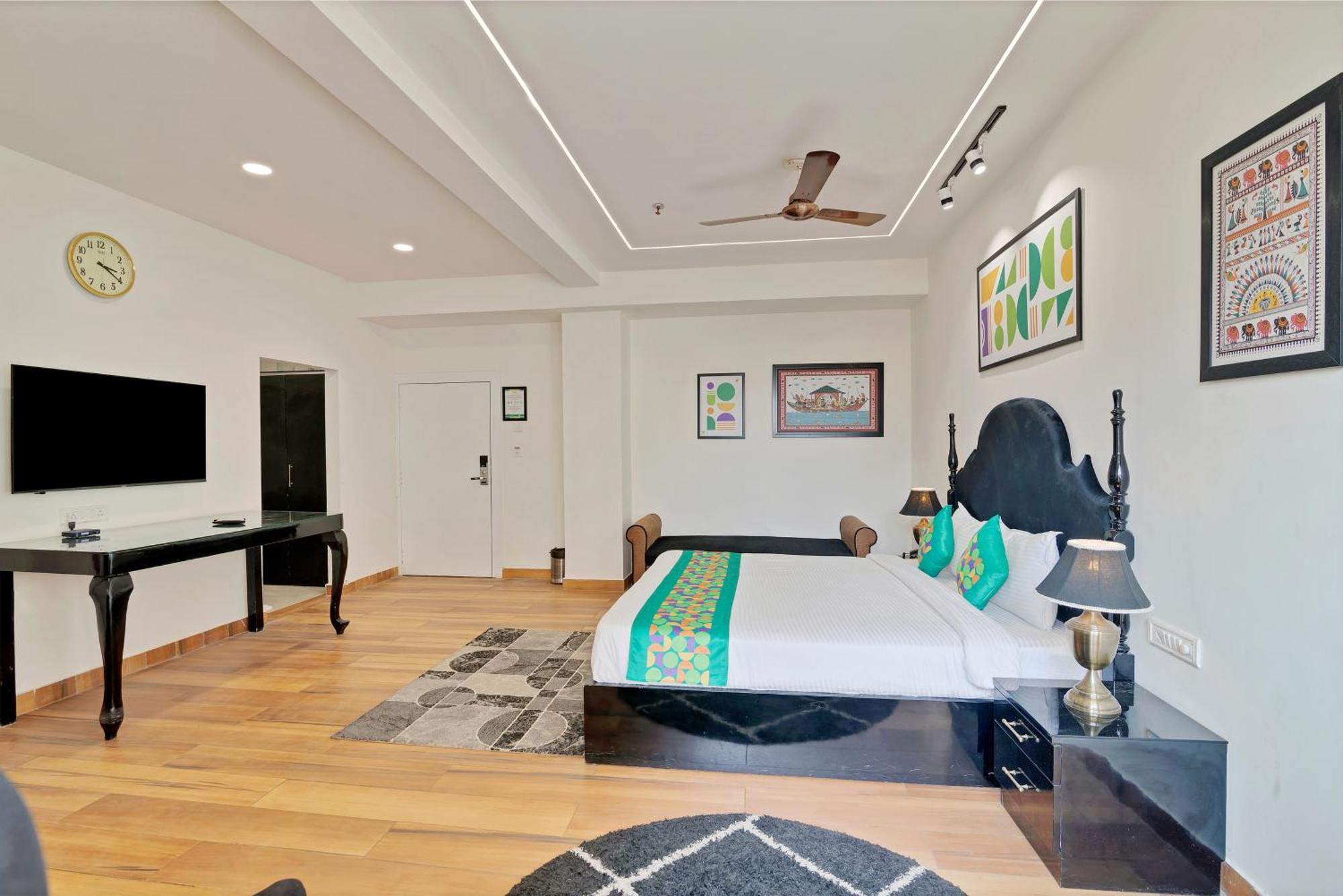 Treebo Moon Waalk Hotel Bhubaneswar Exterior photo